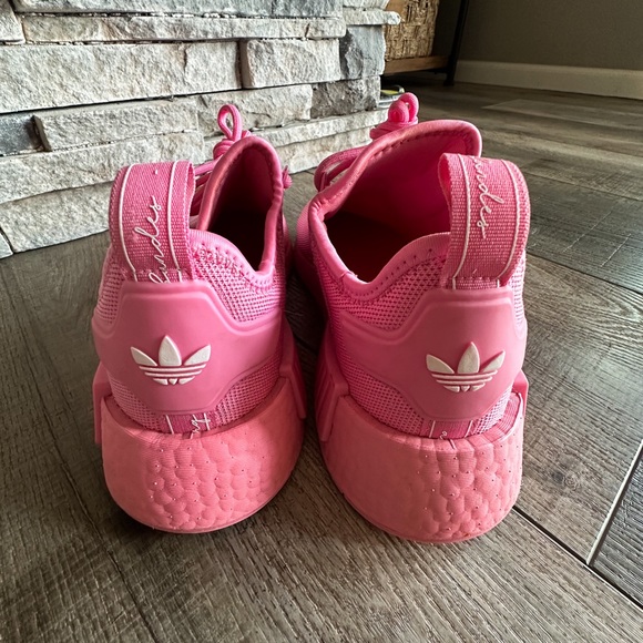 Adidas pink shoes-size 9 women’s/7 kids - Picture 4 of 6